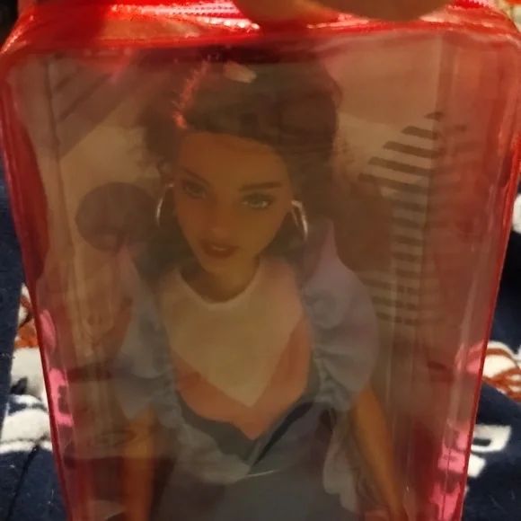 Barbie - Picture 3 of 7